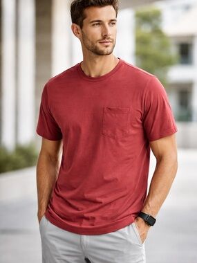 VRST Pocket Tee Men’s Small Red Athletic Performance Crew Neck NWT
